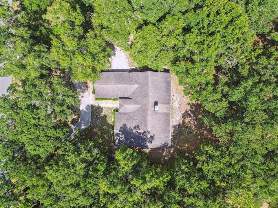 合同活跃: $435,000 (4 贝兹, 2 浴室, 3006 平方英尺)