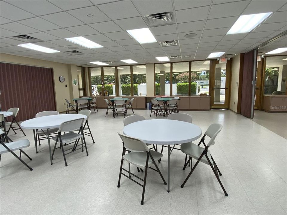 На продажу: $172,931 (2 спален, 2 ванн, 1372 Квадратных фут)