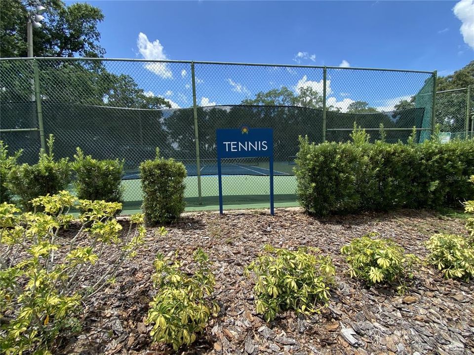 На продажу: $172,931 (2 спален, 2 ванн, 1372 Квадратных фут)