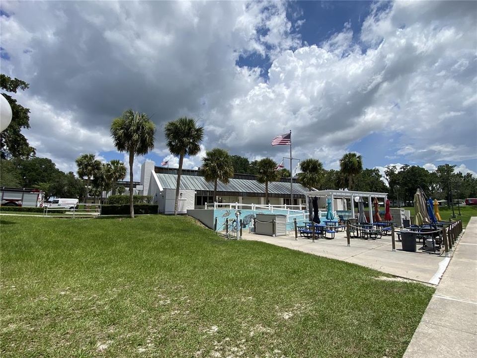 На продажу: $172,931 (2 спален, 2 ванн, 1372 Квадратных фут)