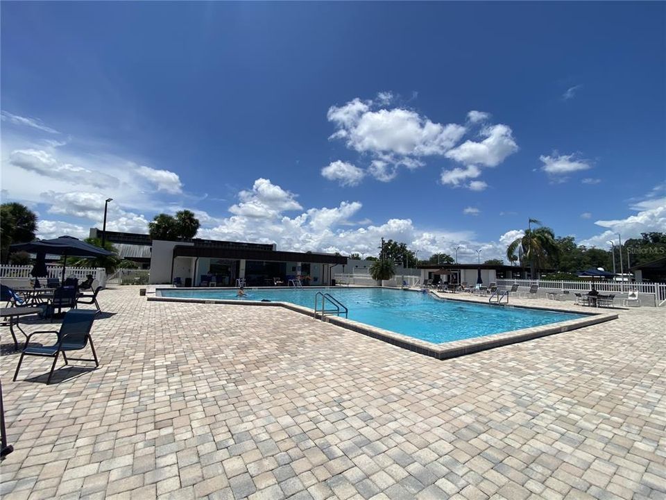 На продажу: $172,931 (2 спален, 2 ванн, 1372 Квадратных фут)