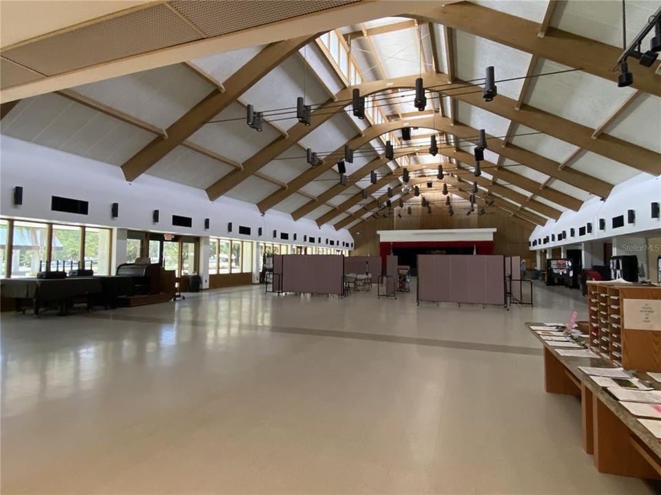 На продажу: $172,931 (2 спален, 2 ванн, 1372 Квадратных фут)