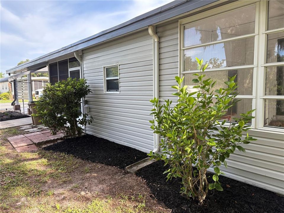 На продажу: $172,931 (2 спален, 2 ванн, 1372 Квадратных фут)