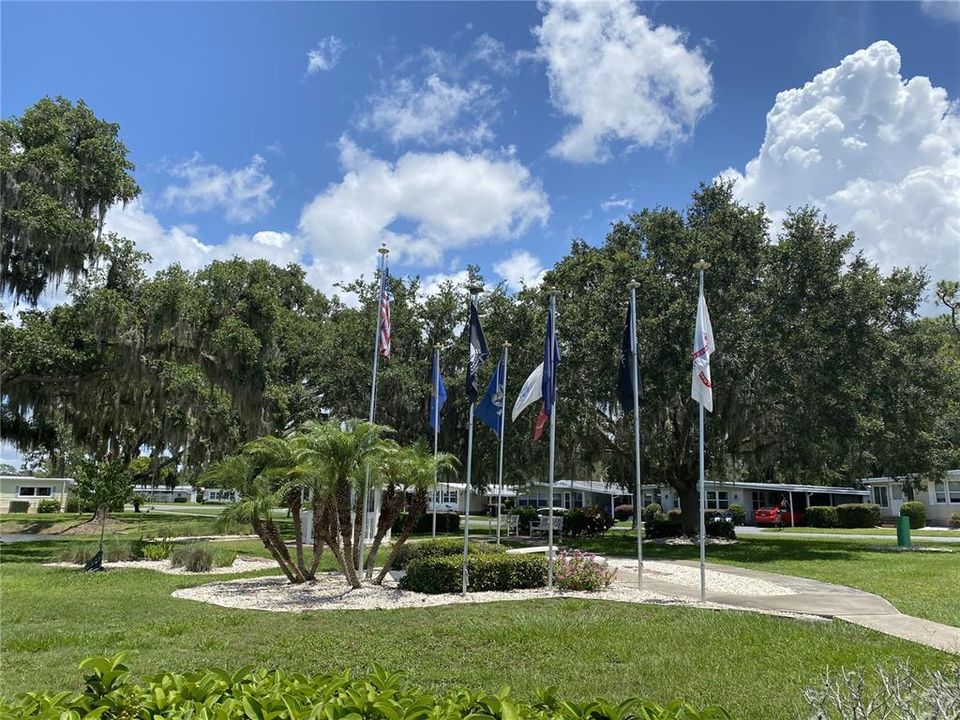 На продажу: $172,931 (2 спален, 2 ванн, 1372 Квадратных фут)