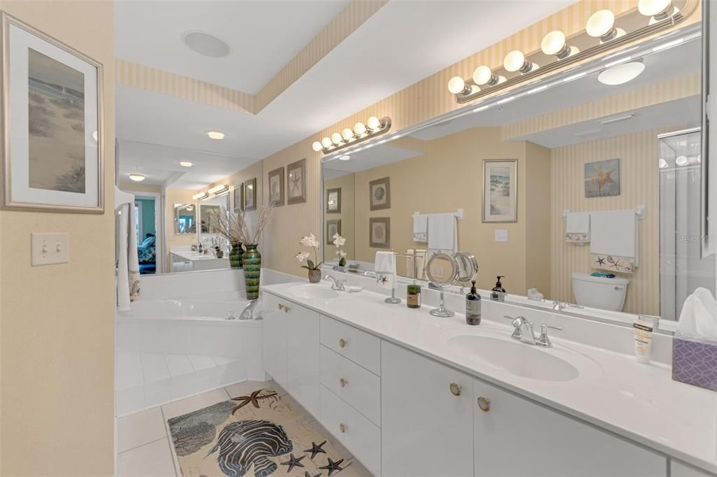 待售: $585,000 (2 贝兹, 2 浴室, 1395 平方英尺)