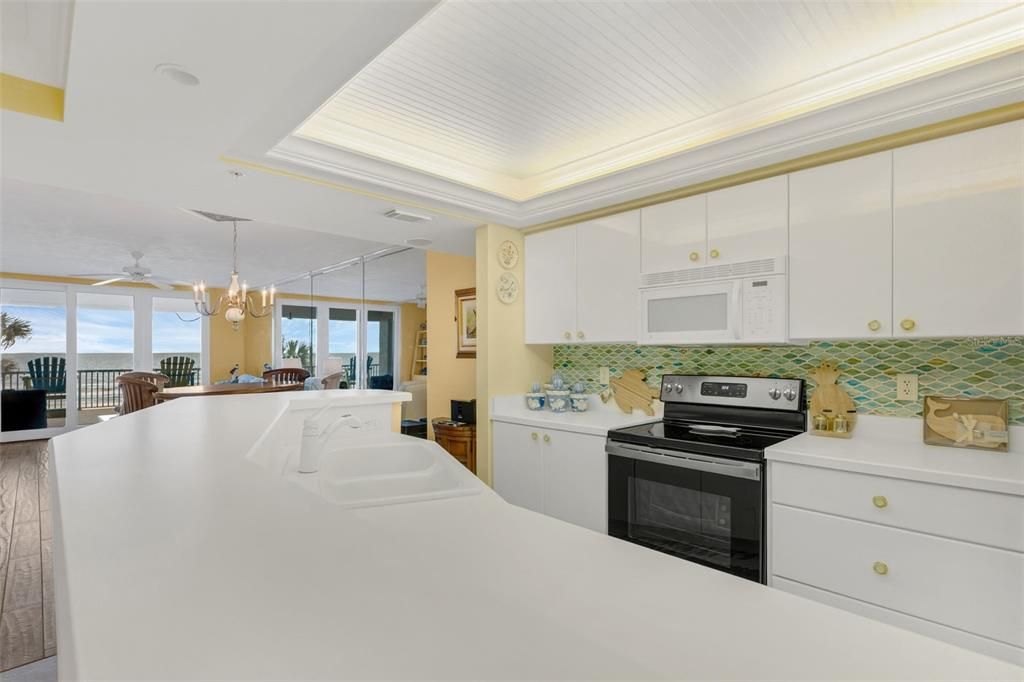 待售: $585,000 (2 贝兹, 2 浴室, 1395 平方英尺)