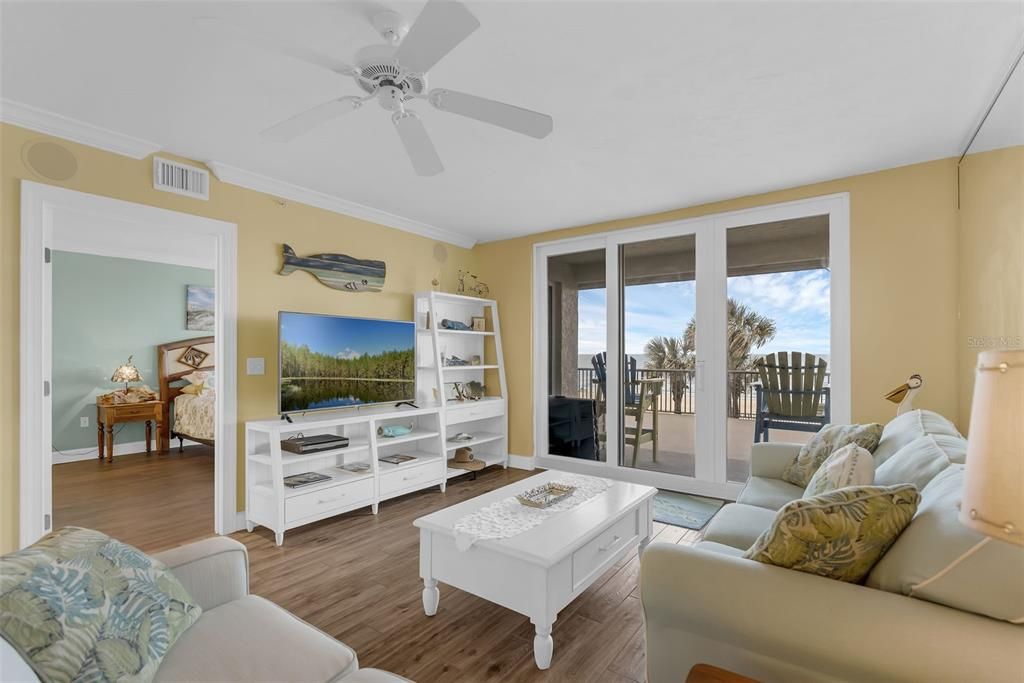 待售: $585,000 (2 贝兹, 2 浴室, 1395 平方英尺)