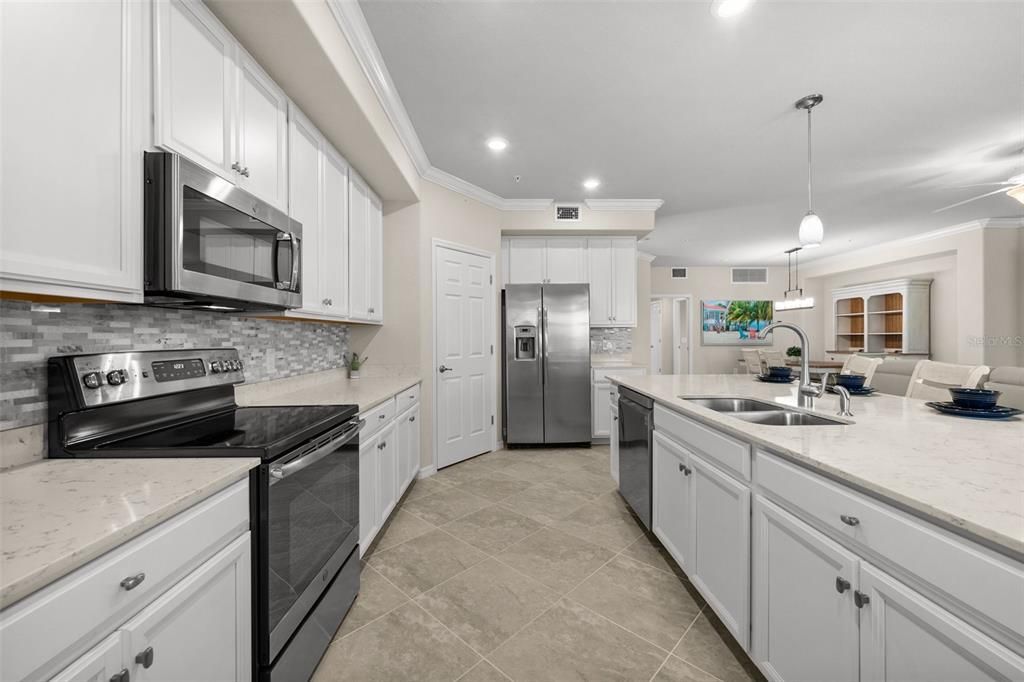 All stainless appliances