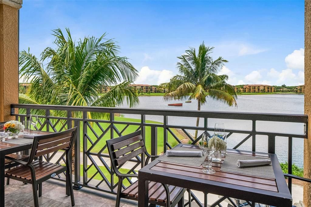 Beautiful lakeside dining options