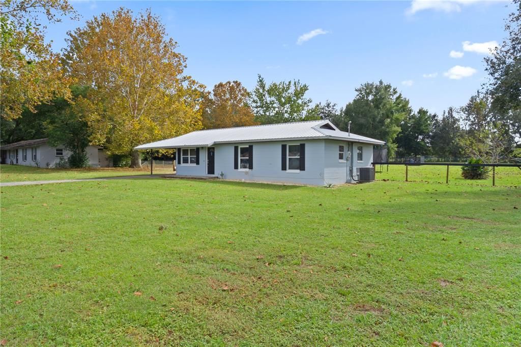 На продажу: $235,000 (3 спален, 2 ванн, 1056 Квадратных фут)