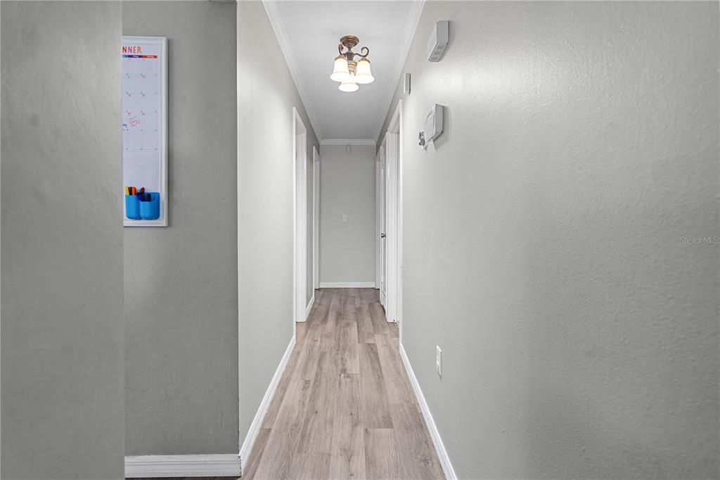 На продажу: $235,000 (3 спален, 2 ванн, 1056 Квадратных фут)