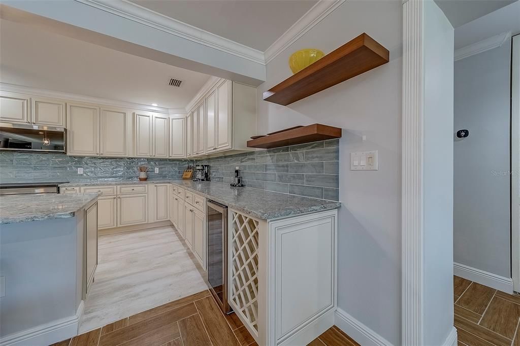 出租: $3,900 (2 贝兹, 2 浴室, 1630 平方英尺)