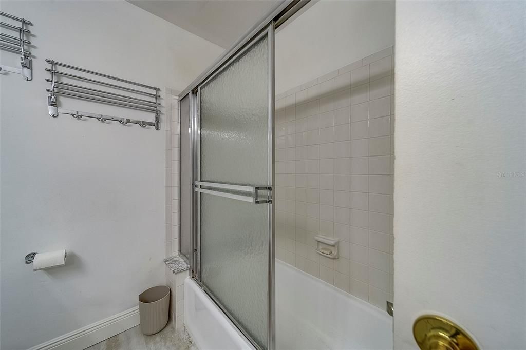 出租: $3,900 (2 贝兹, 2 浴室, 1630 平方英尺)