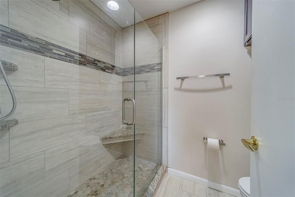 出租: $3,900 (2 贝兹, 2 浴室, 1630 平方英尺)