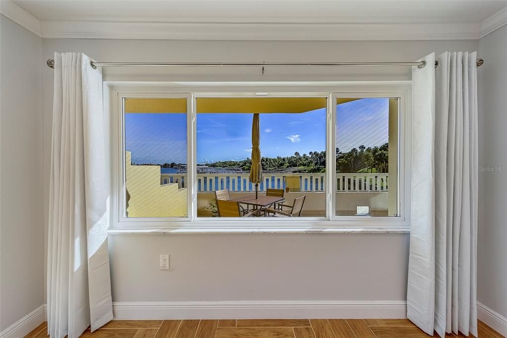 出租: $3,900 (2 贝兹, 2 浴室, 1630 平方英尺)