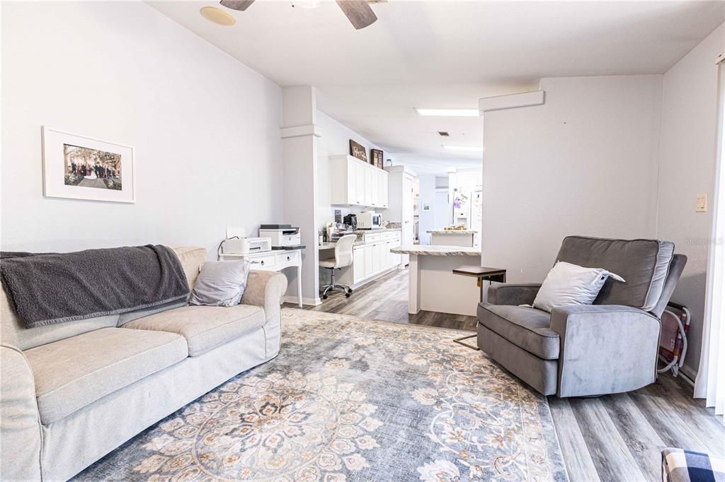 Active With Contract: $475,000 (3 beds, 2 baths, 1716 Square Feet)