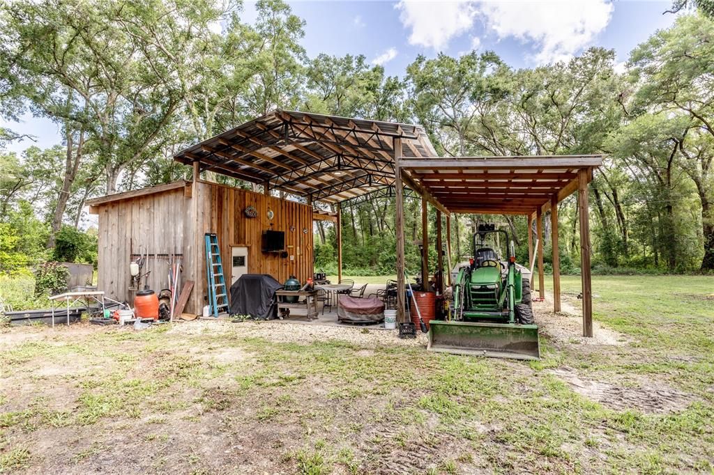 Active With Contract: $475,000 (3 beds, 2 baths, 1716 Square Feet)