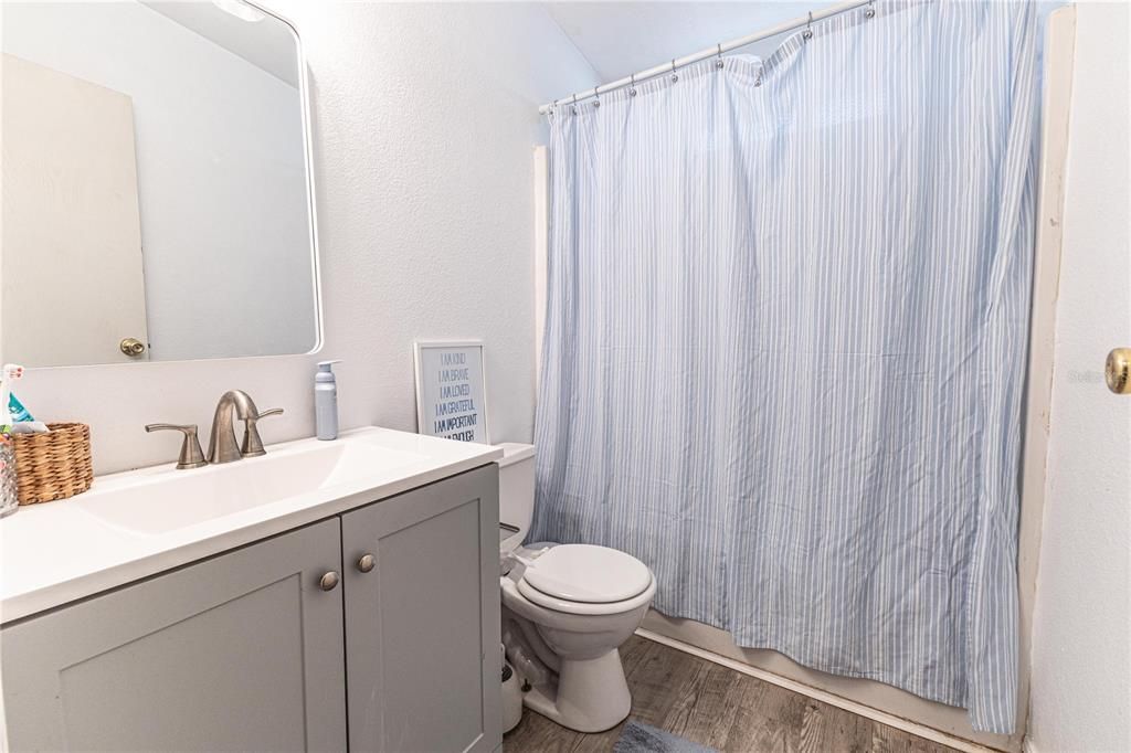 Active With Contract: $475,000 (3 beds, 2 baths, 1716 Square Feet)