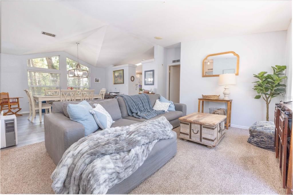 Active With Contract: $475,000 (3 beds, 2 baths, 1716 Square Feet)
