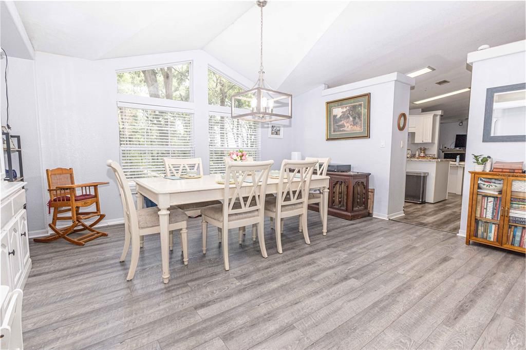 Active With Contract: $475,000 (3 beds, 2 baths, 1716 Square Feet)