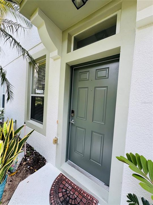 合同活跃: $2,500 (3 贝兹, 2 浴室, 1668 平方英尺)