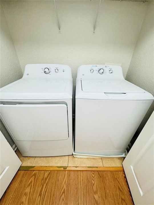 合同活跃: $2,500 (3 贝兹, 2 浴室, 1668 平方英尺)