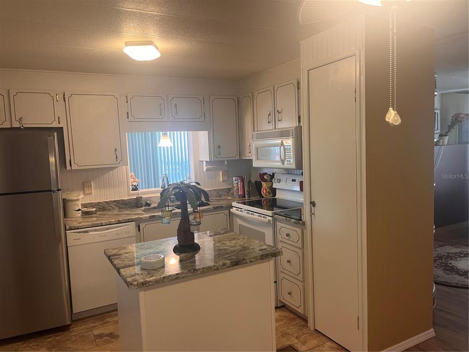 En Venta: $150,000 (2 camas, 2 baños, 1180 Pies cuadrados)