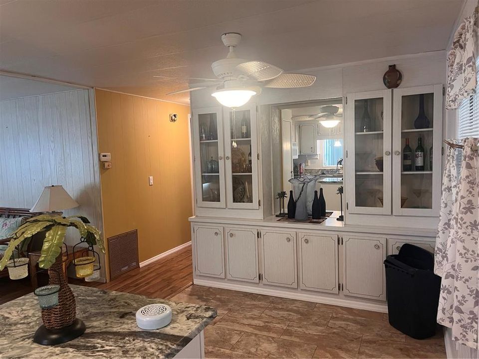 En Venta: $150,000 (2 camas, 2 baños, 1180 Pies cuadrados)