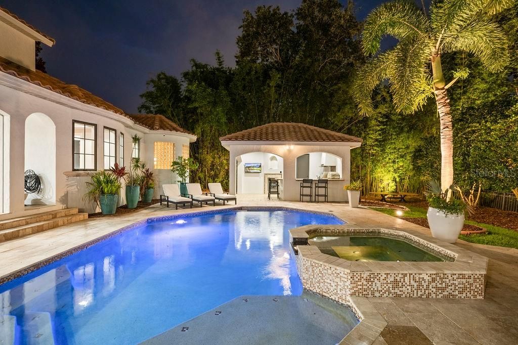 На продажу: $5,495,000 (5 спален, 6 ванн, 7278 Квадратных фут)