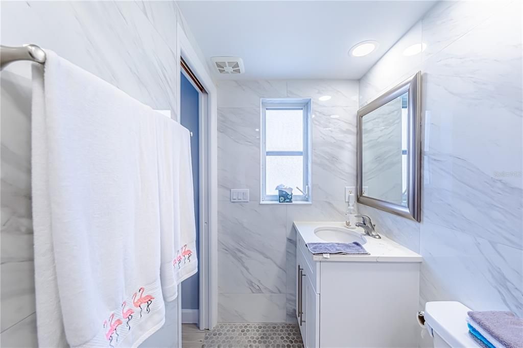 For Rent: $4,000 (2 beds, 2 baths, 958 Square Feet)