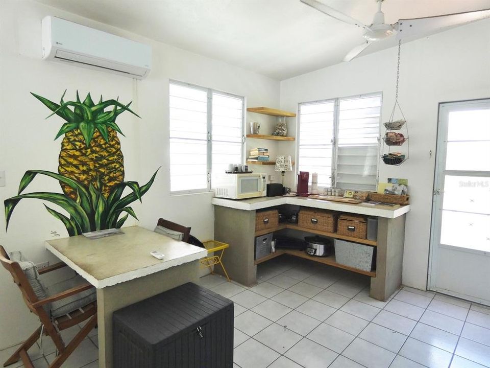 На продажу: $187,000 (1 спален, 1 ванн, 625 Квадратных фут)