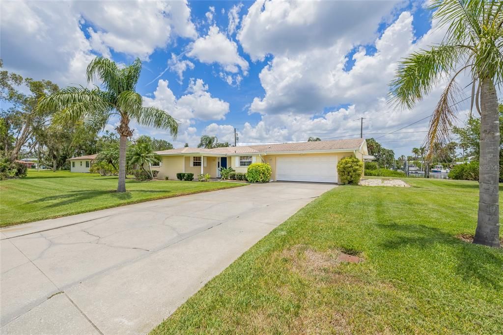 На продажу: $450,000 (2 спален, 2 ванн, 1343 Квадратных фут)