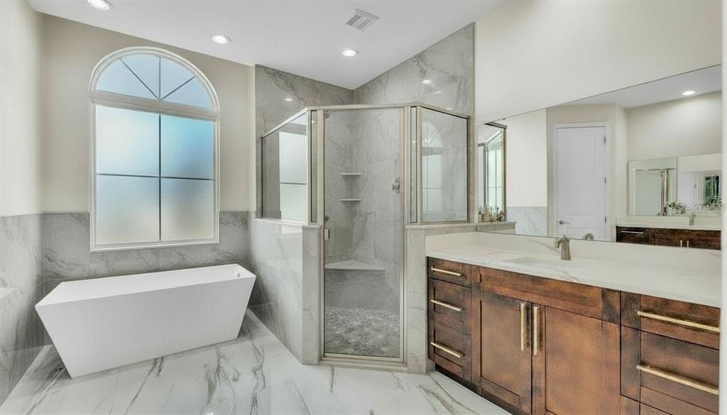 For Sale: $999,999 (4 beds, 4 baths, 3050 Square Feet)