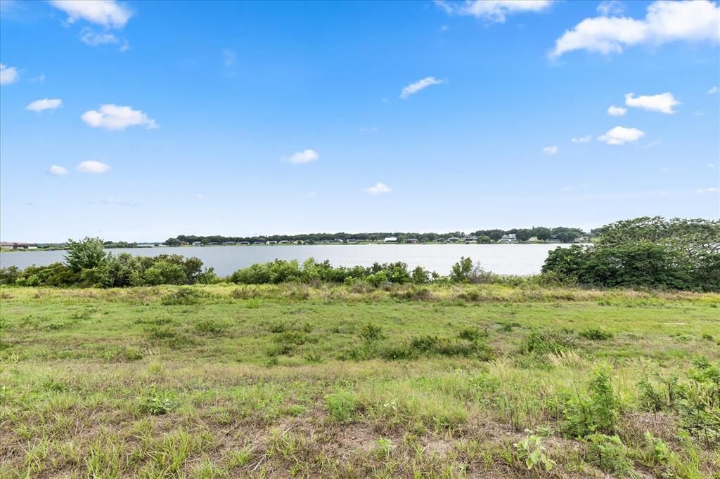 For Sale: $999,999 (4 beds, 4 baths, 3050 Square Feet)