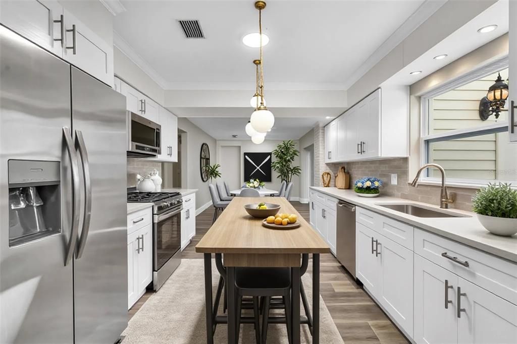 В аренду: $4,500 (3 спален, 3 ванн, 2502 Квадратных фут)
