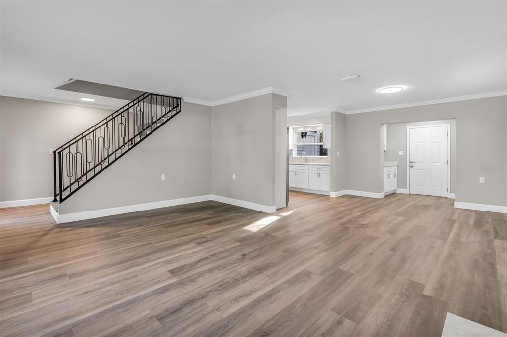В аренду: $4,500 (3 спален, 3 ванн, 2502 Квадратных фут)