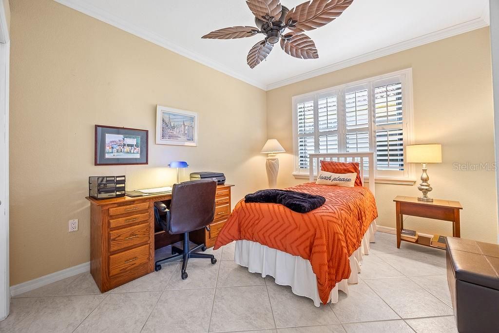 For Sale: $570,000 (3 beds, 2 baths, 2037 Square Feet)