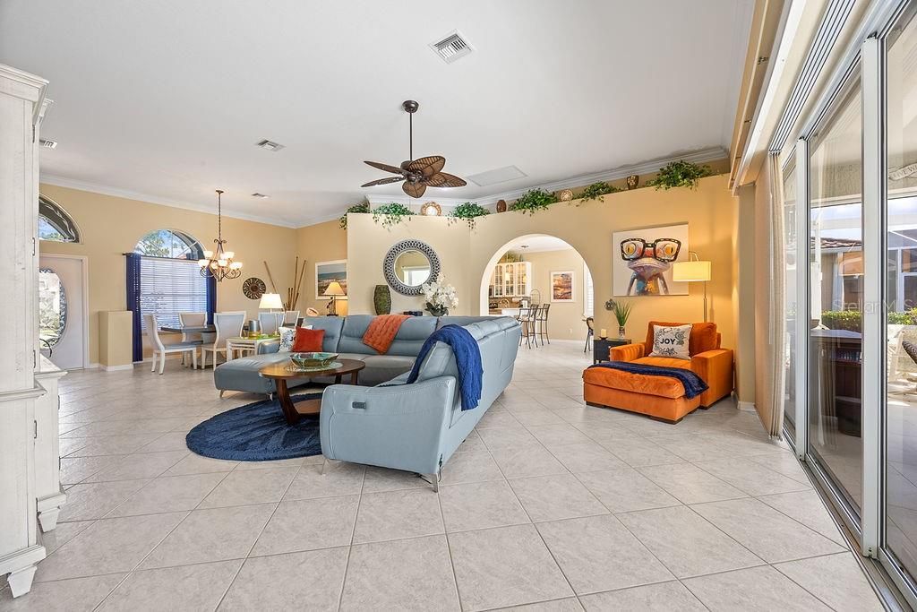 For Sale: $570,000 (3 beds, 2 baths, 2037 Square Feet)