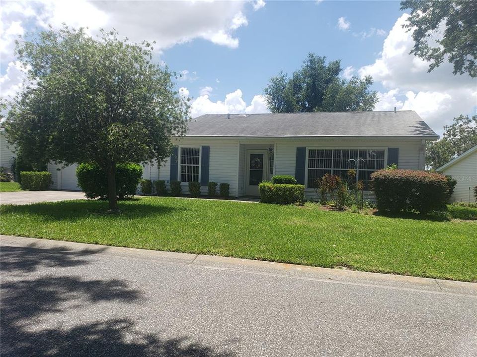 Recently Rented: $1,315 (2 beds, 2 baths, 977 Square Feet)