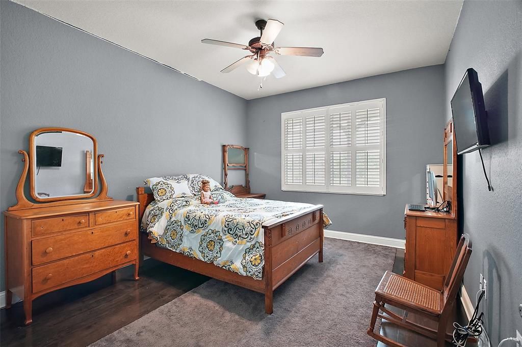 For Sale: $1,100,000 (4 beds, 4 baths, 2615 Square Feet)