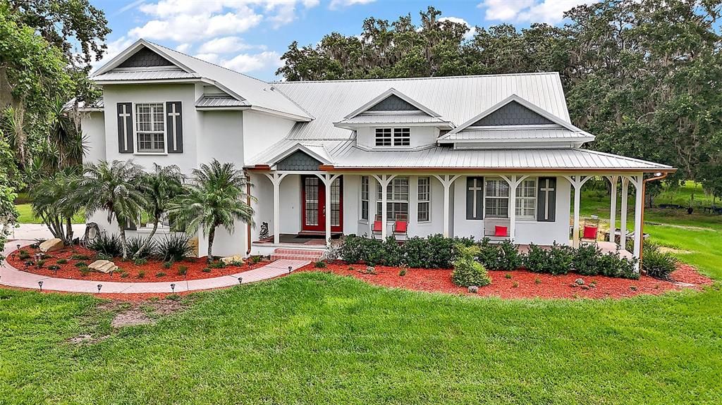 For Sale: $1,100,000 (4 beds, 4 baths, 2615 Square Feet)