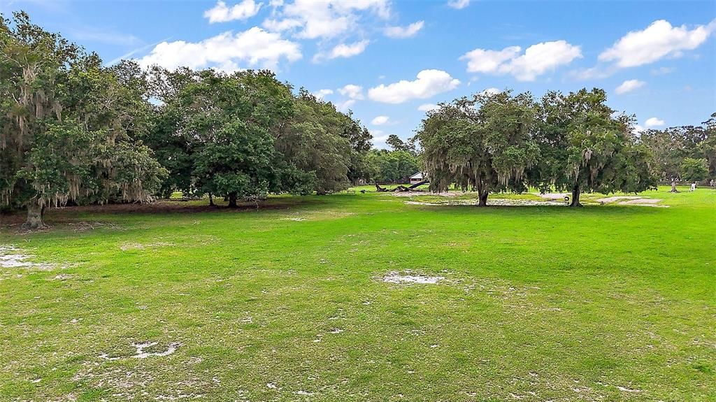 For Sale: $1,100,000 (4 beds, 4 baths, 2615 Square Feet)