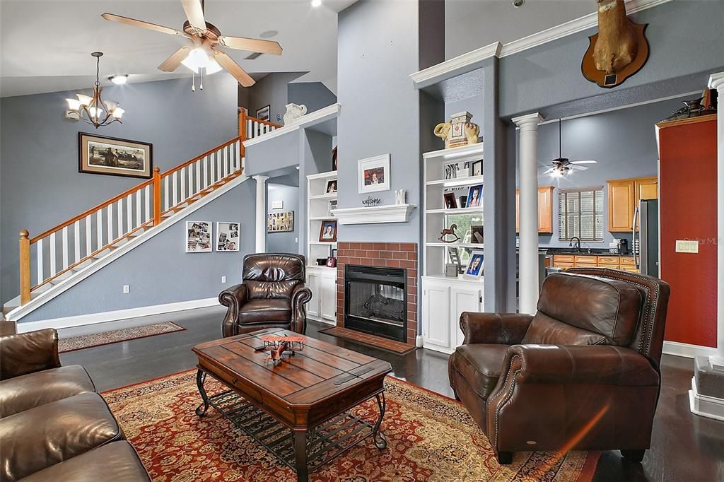 For Sale: $1,100,000 (4 beds, 4 baths, 2615 Square Feet)