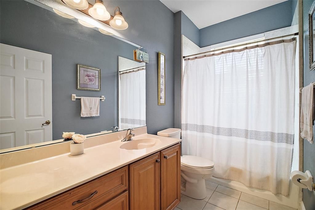 For Sale: $1,100,000 (4 beds, 4 baths, 2615 Square Feet)