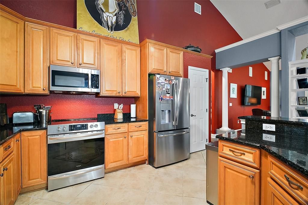 For Sale: $1,100,000 (4 beds, 4 baths, 2615 Square Feet)