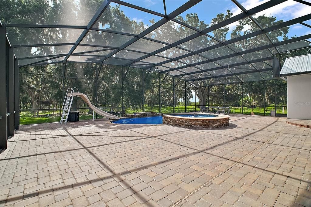 For Sale: $1,100,000 (4 beds, 4 baths, 2615 Square Feet)