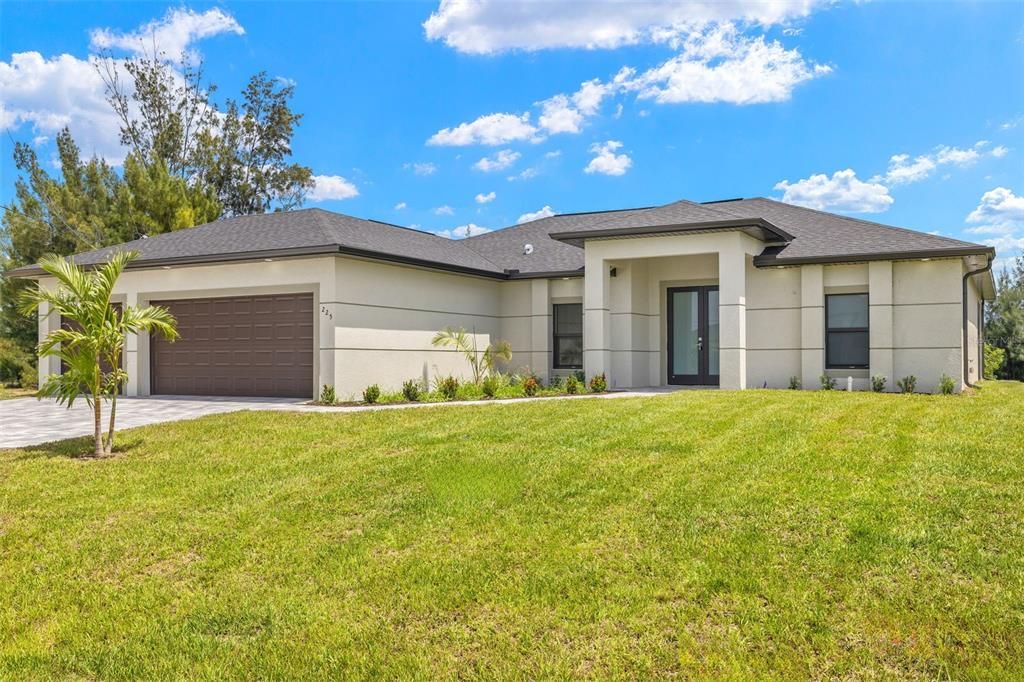 Activo con contrato: $515,000 (4 camas, 2 baños, 1800 Pies cuadrados)