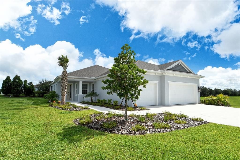 Под контрактом: $707,990 (3 спален, 2 ванн, 2328 Квадратных фут)