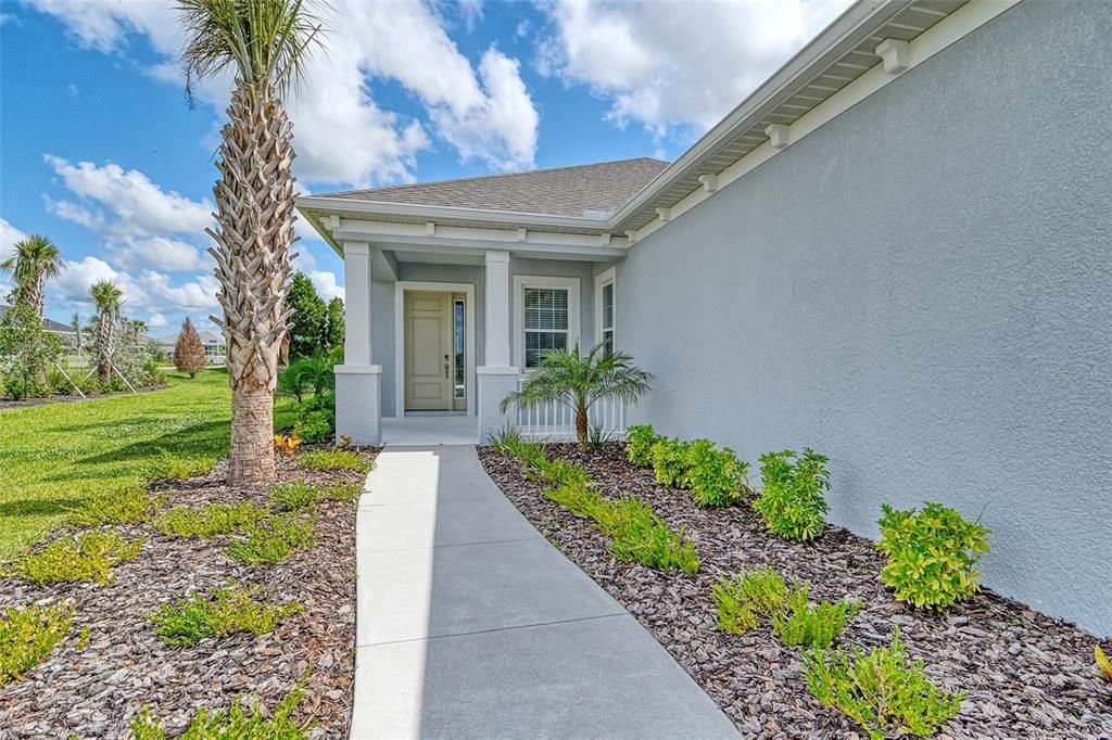 Под контрактом: $707,990 (3 спален, 2 ванн, 2328 Квадратных фут)