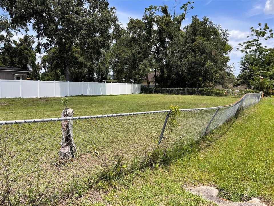 待售: $115,000 (0.21 acres)